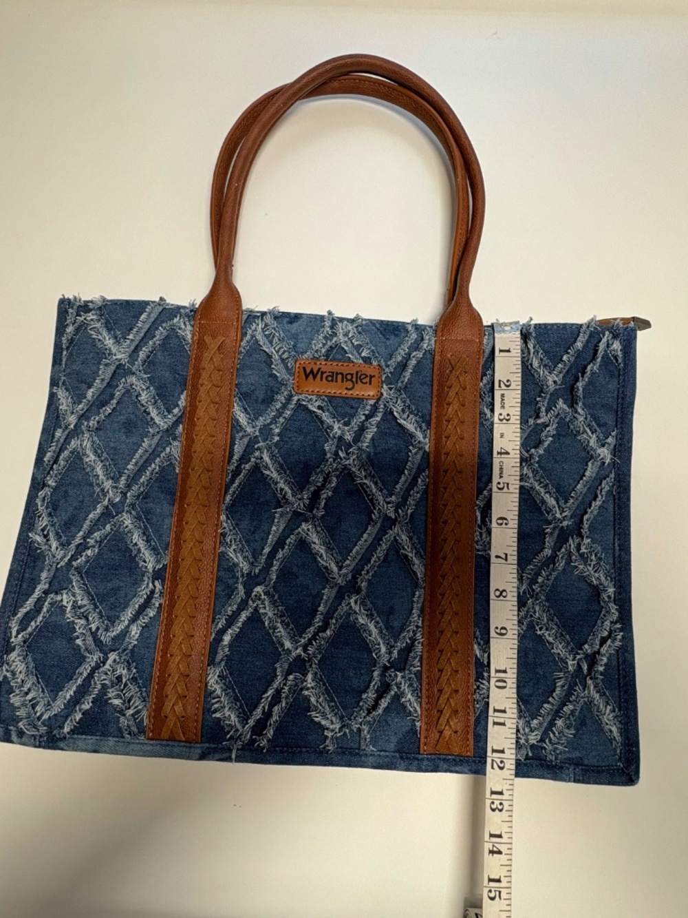 Wrangler Denim Allover Aztec Dual Sided Print Canvas Wide Tote. NEW - Picture 4 of 16